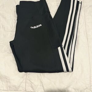 Adidas Women’s Black Leggings w/ Pocket